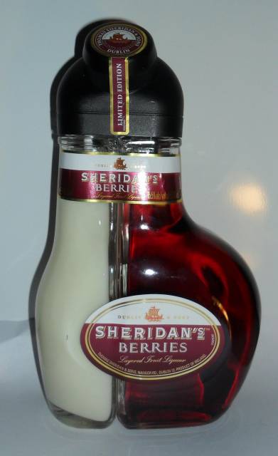 Sheridan's Berry Layered Fruit Liuear